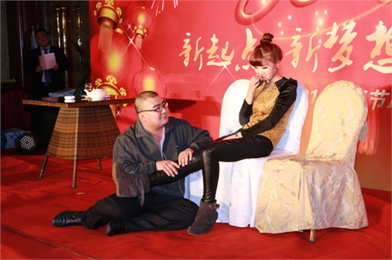 煙臺(tái)華順油氣潤滑春晚節(jié)目之小品