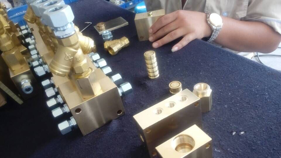 煙臺華順油氣分配器